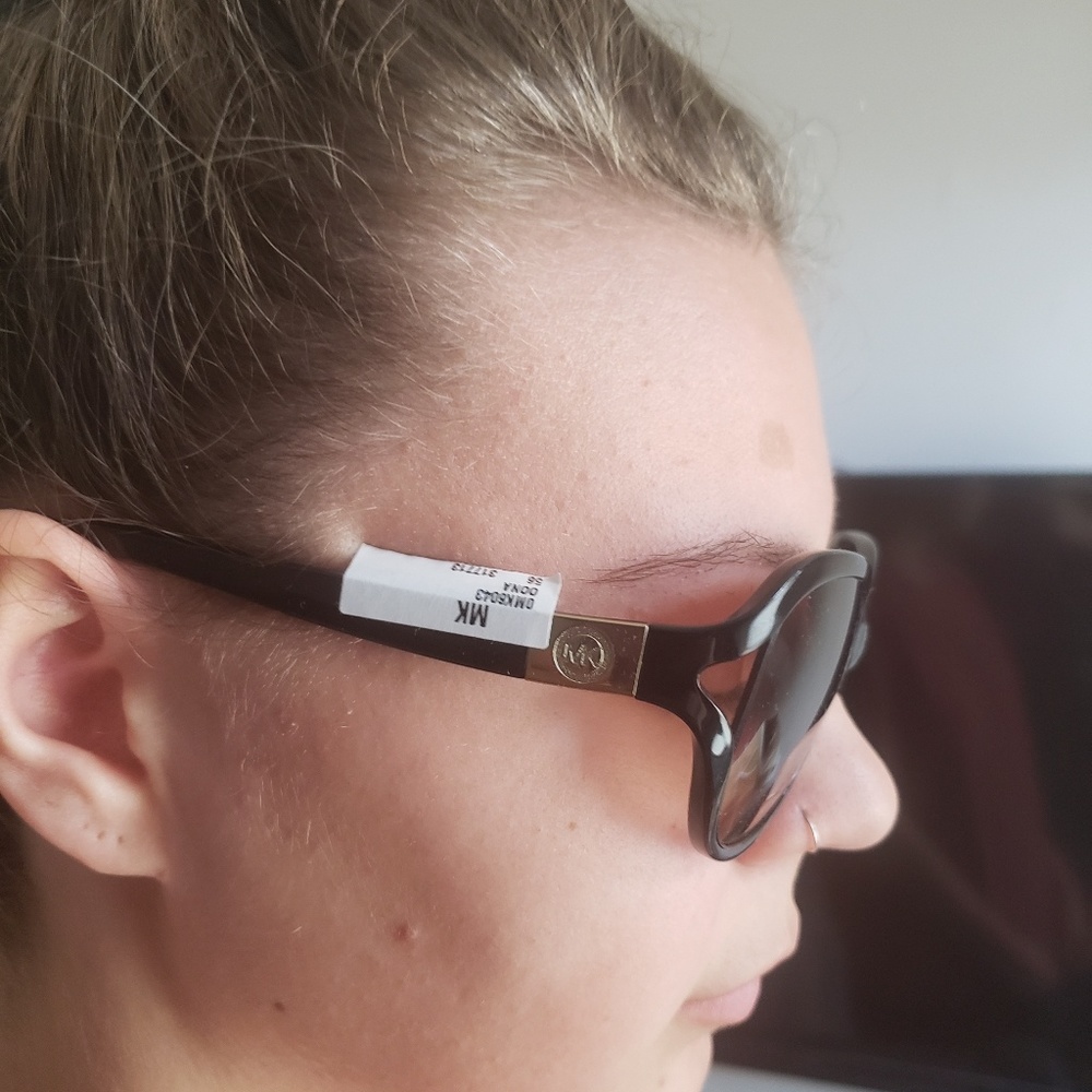 Sunglasses - Picture 2 of 3